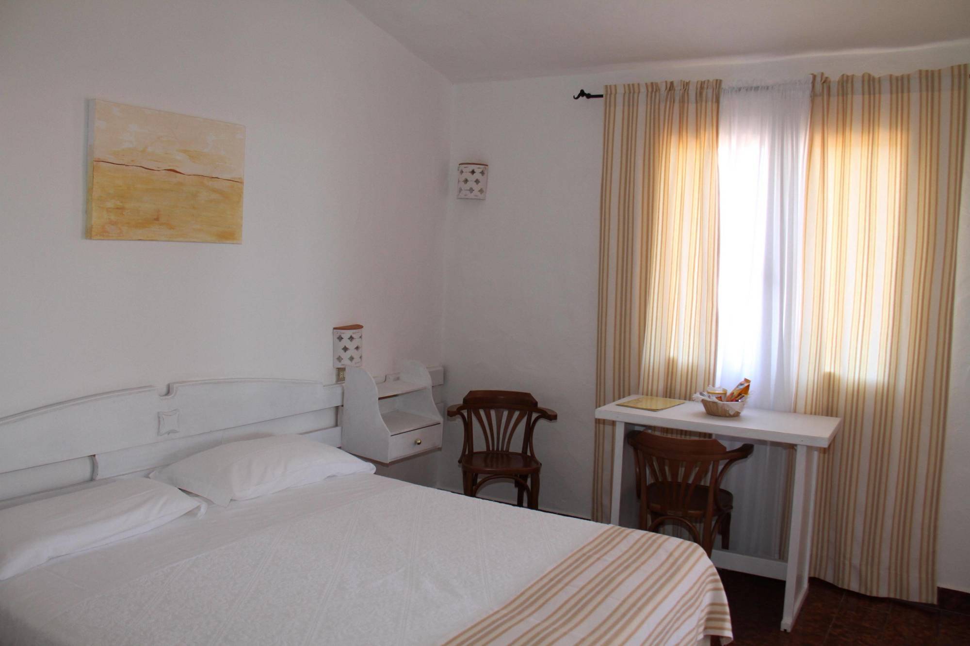 Hotel 3 Botti Байя Сардиния Экстерьер фото
